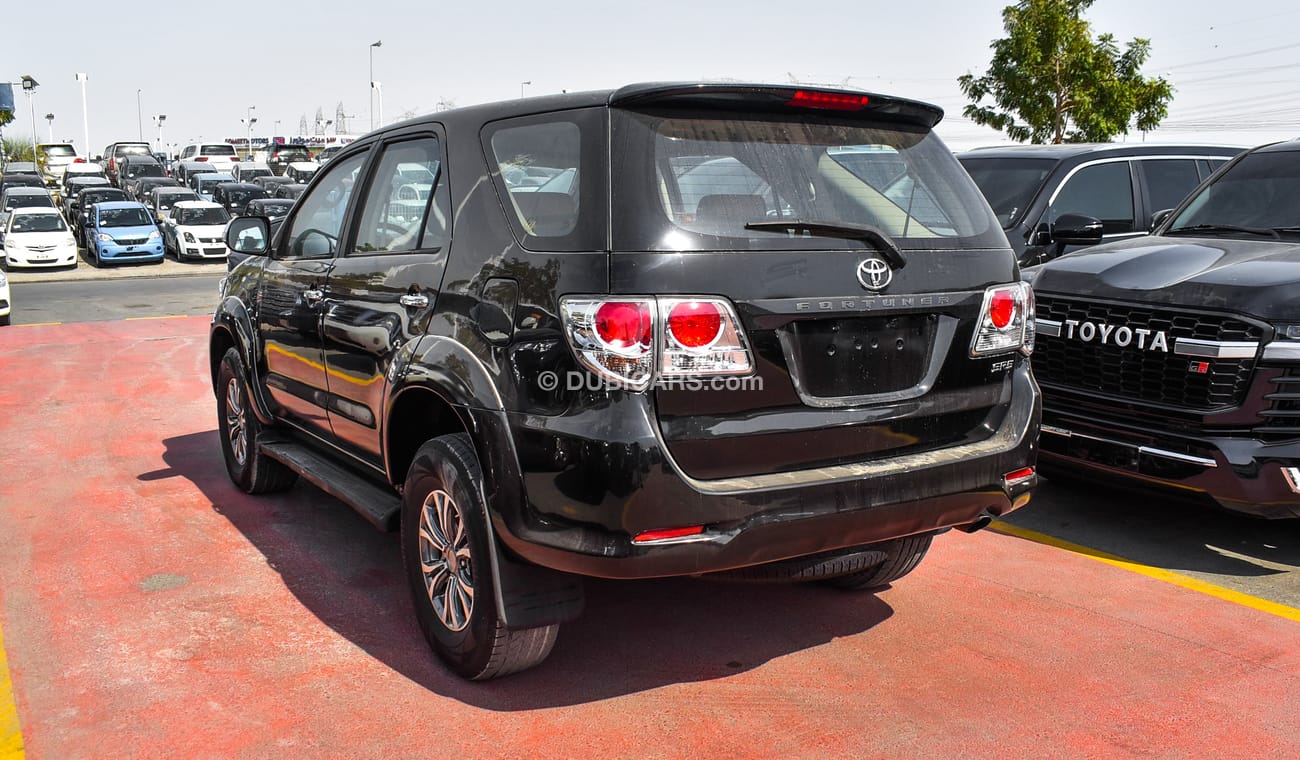 Toyota Fortuner SR5