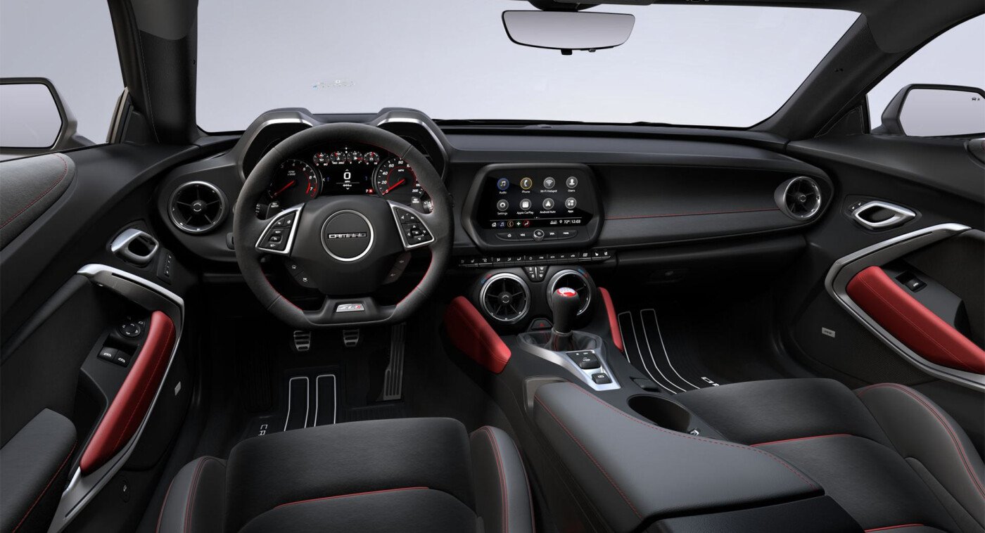 Chevrolet Camaro interior - Cockpit