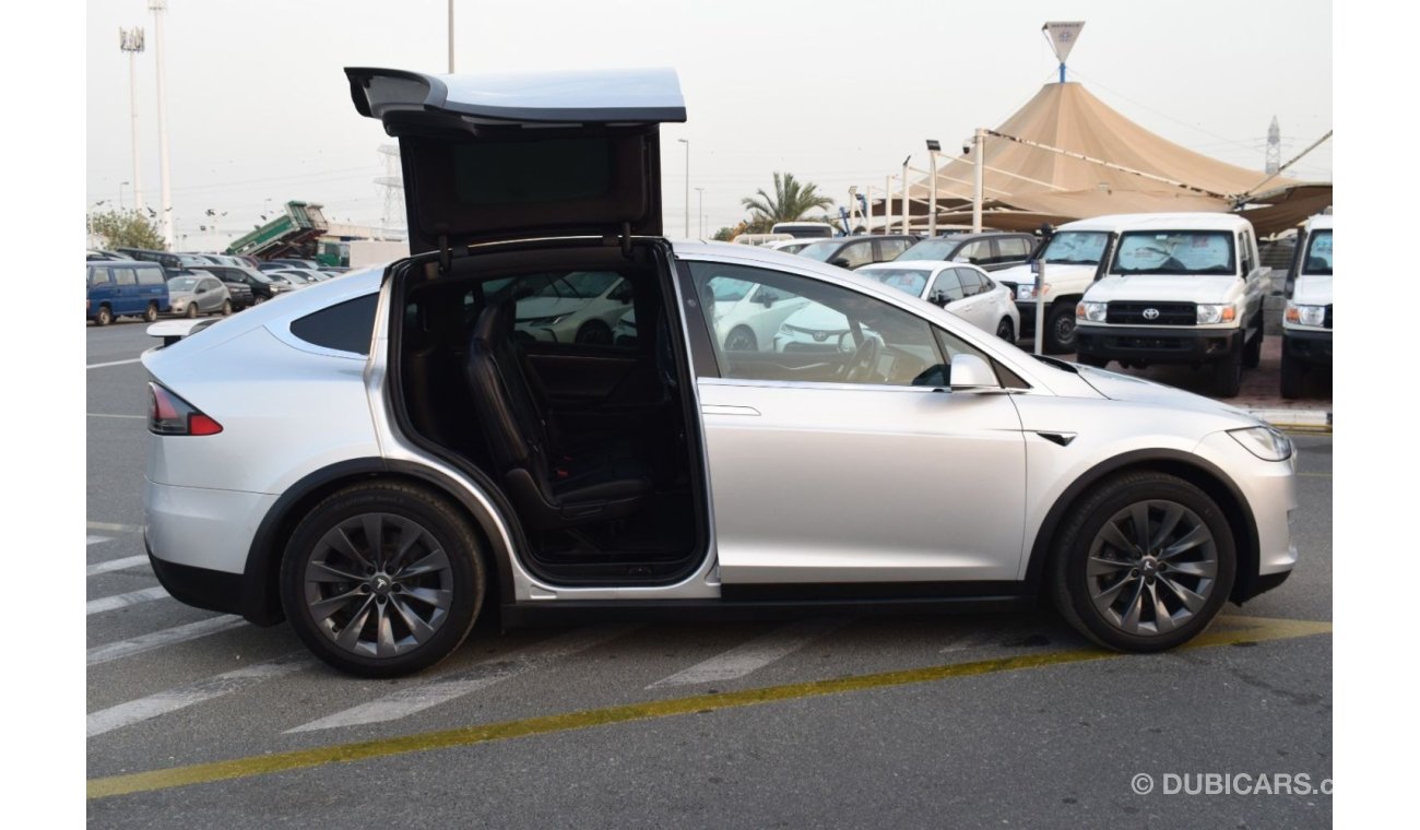 Tesla Model X 2017 TESLA MODEL X 100XB SILVER