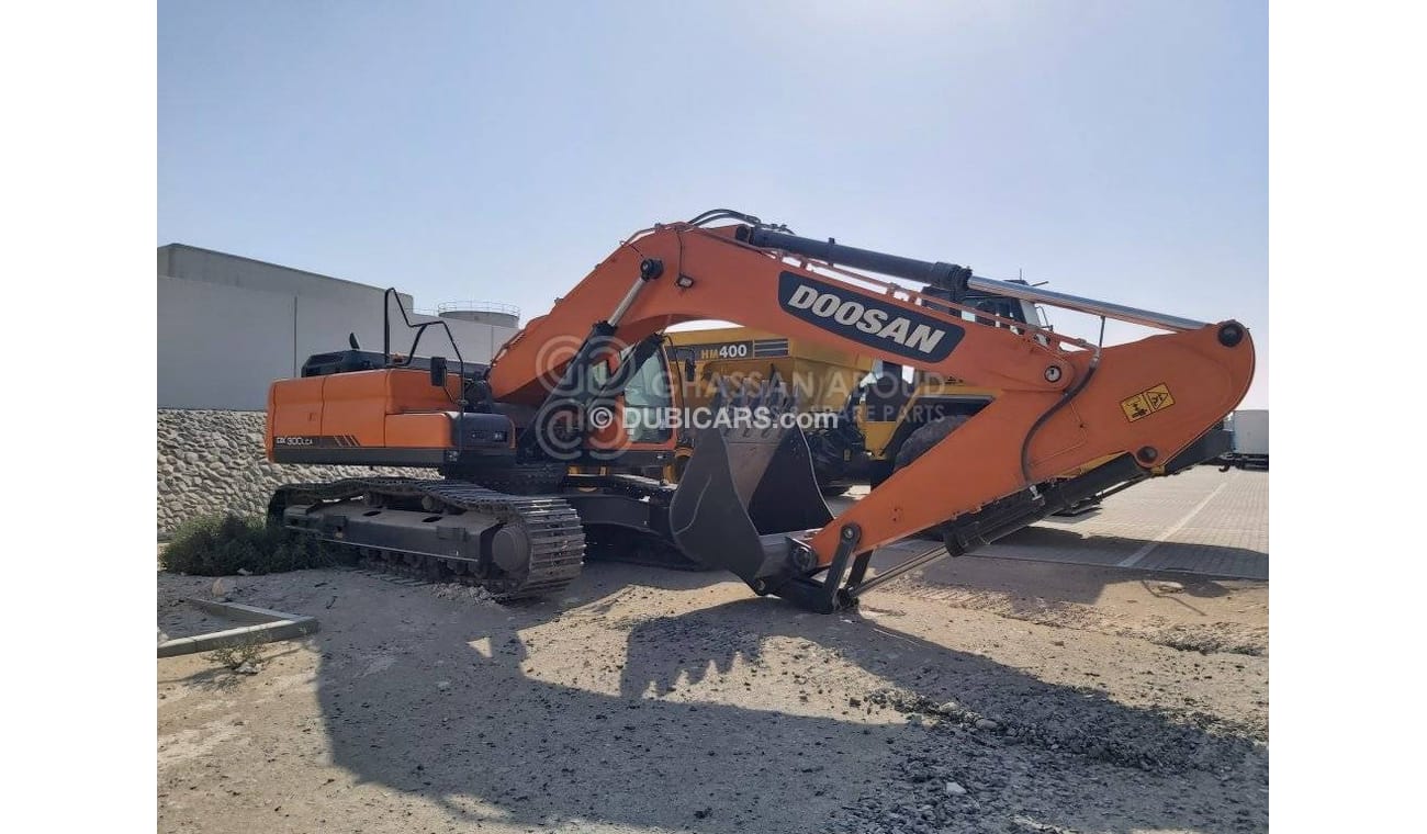 Doosan DX300 LCA DOOSAN DX300 LCA – CRAWLER EXCAVATOR OPERATING WEIGHT 29.6 TON WITH 1.47 CBM BUCKET (HEAVY DUTY) SHO