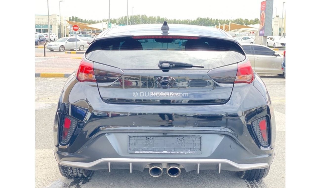 Hyundai Veloster Turbo