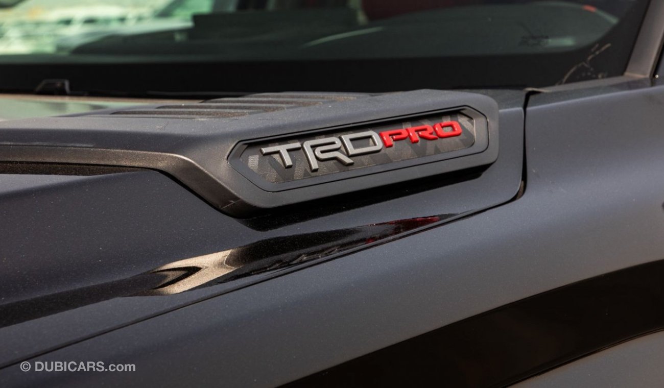 تويوتا تاندرا TRD Pro Hybrid 4WD.