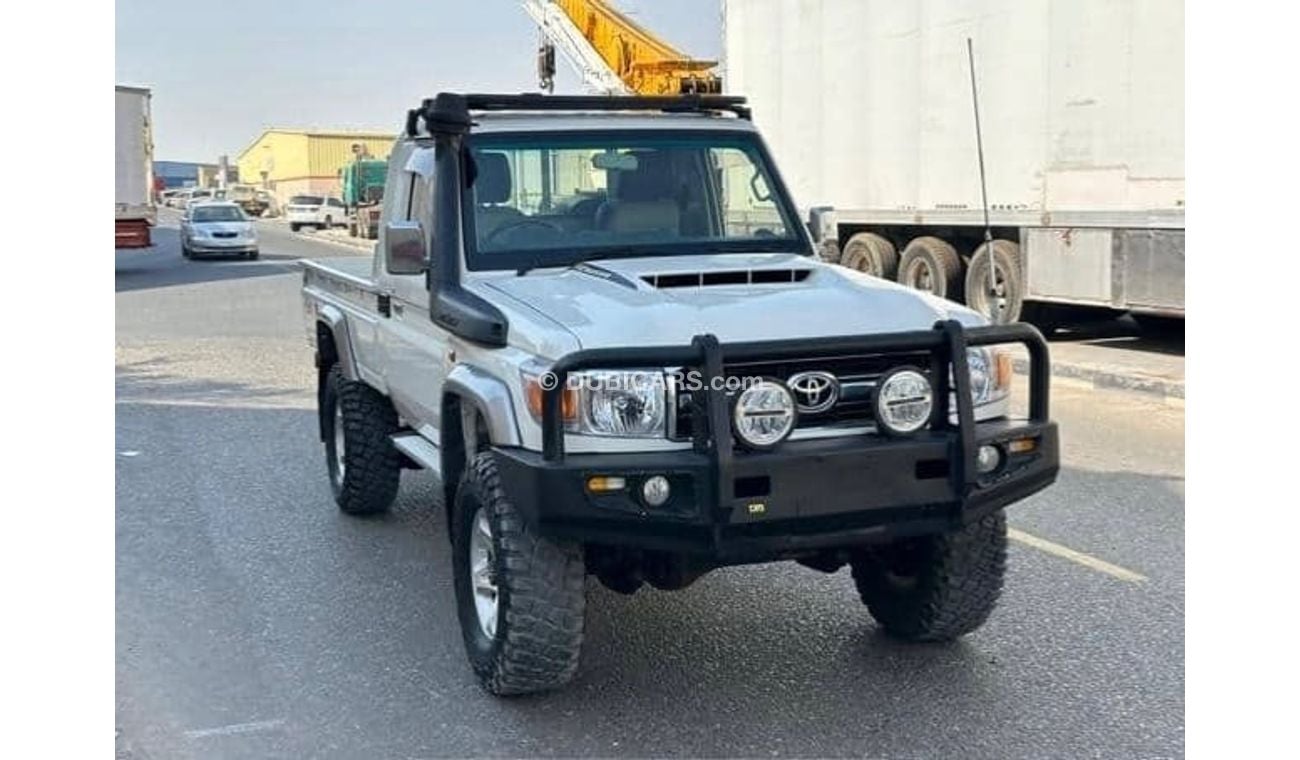 Toyota Land Cruiser Pick-Up 2018 RHD Diesel Engine Single Cabin Full Option Very Clean and Perfect Condition