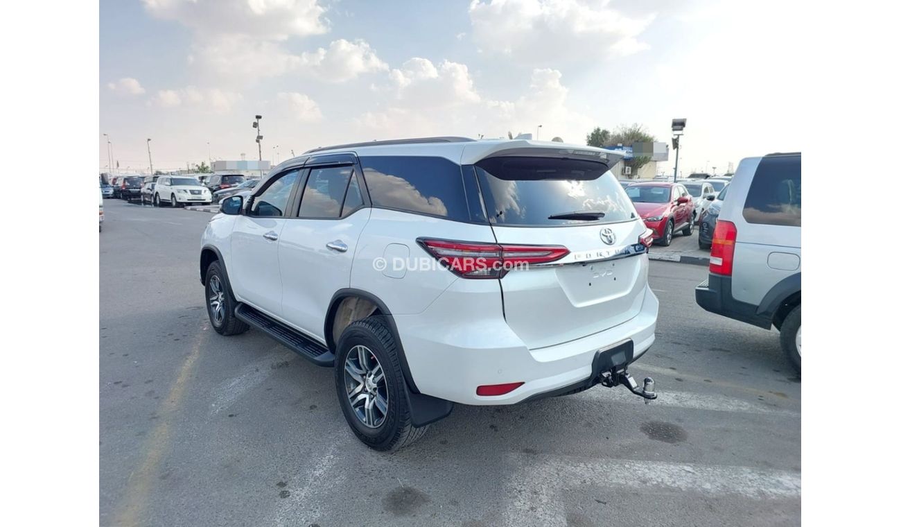 تويوتا فورتونر TOYOTA FORTUNER RIGHT HAND DRIVE 2022 MODEL 2.8 L DIESEL AUTOMATIC 8SEATER(PM16653)