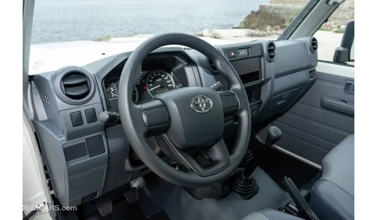 تويوتا لاند كروزر بيك آب Toyota LC 79 4.2l Diesel SC - M/T - Fog Lamp - Snorkel