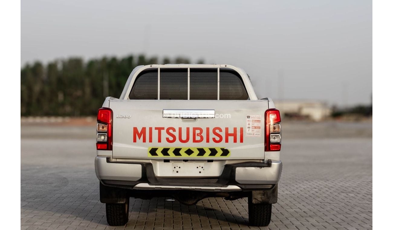 ميتسوبيشي L200 Mitsubishi L200 2.4 L 2019 GCC four wheel accident free in excellent condition 961 P.M