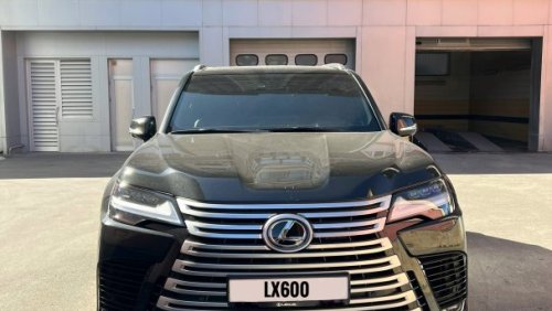 Lexus LX600 Signature 3.5L Petrol Europe 7 seater