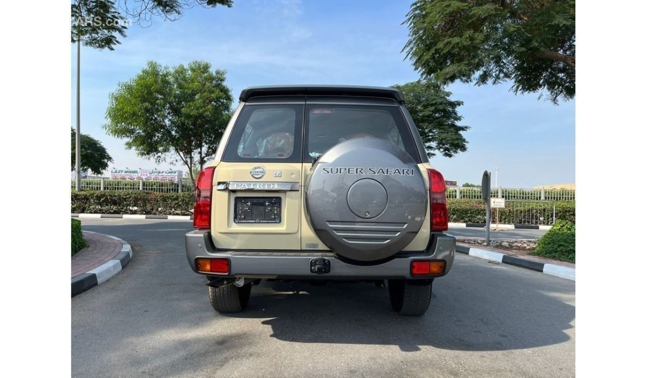 نيسان باترول سوبر سفاري Nissan Patrol Super Safari 2023  5D A/T