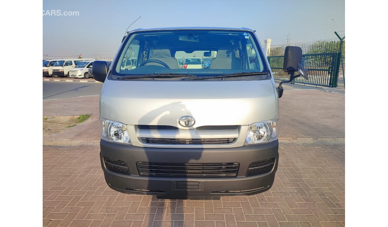 تويوتا هاياس KDH205-0022763 ||| TOYOTA HIACE (VAN) 2006 || SILVER	cc 2500	DIESEL	RHD	MANUAL