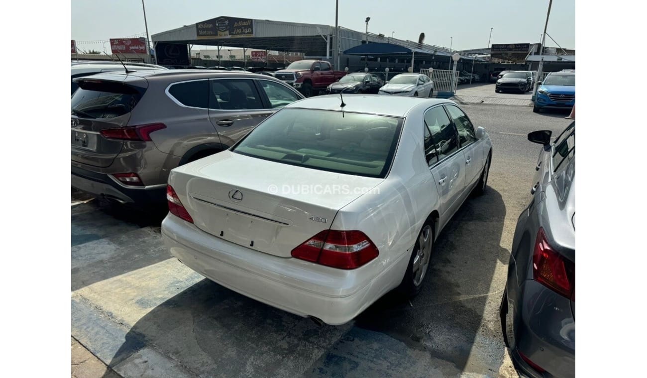 لكزس LS 430 لكزس LS430 موديل 2004 آوراق جمارك بحالة جيد جدا نص الترا