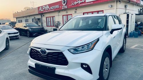 تويوتا هايلاندر TOYOTA HIGHLANDER GLE 2.5L HYBRID 2024 MODEL pearl white