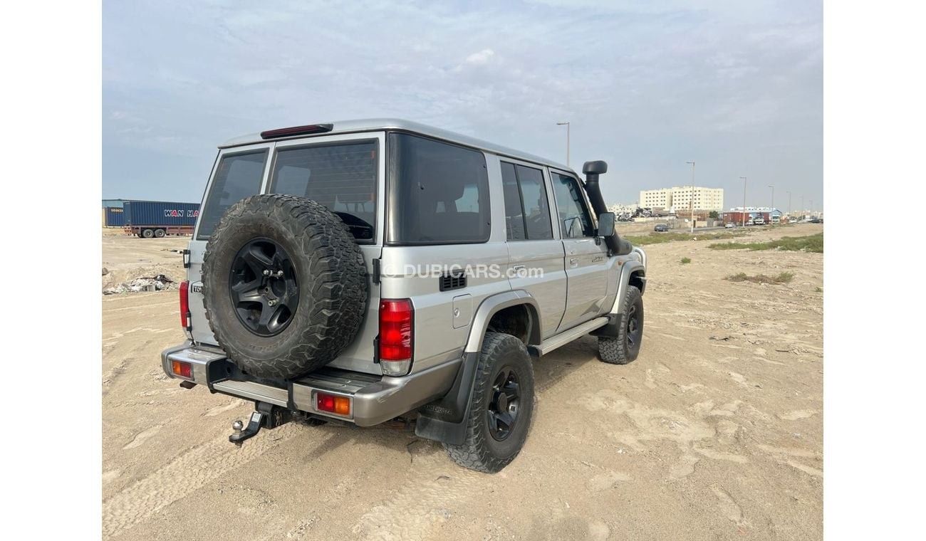 Toyota Land Cruiser Hard Top