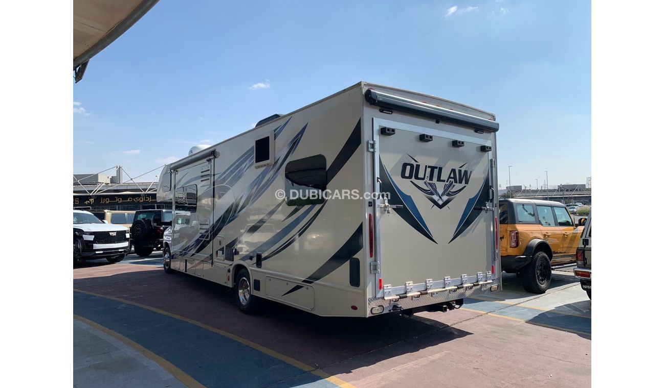 Ford E 450 With Outlaw Cargo Trailer **2019**