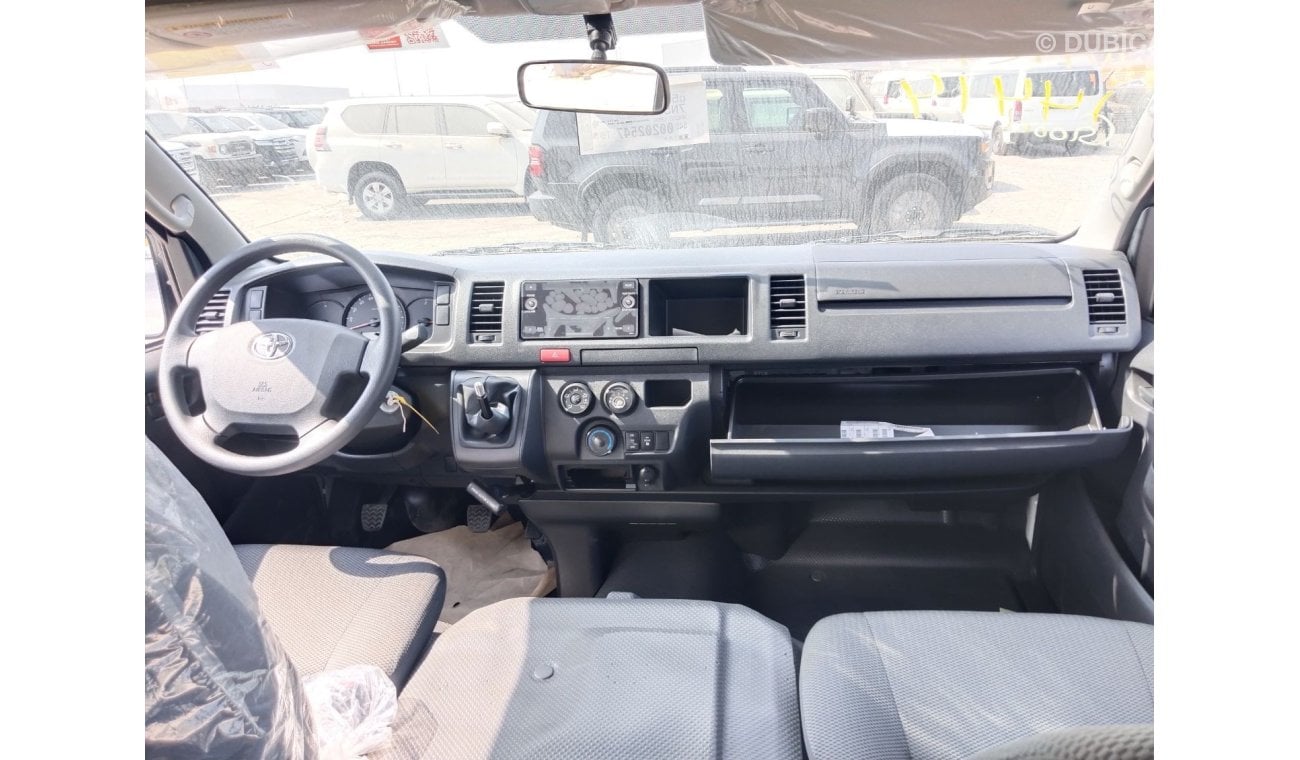 تويوتا هاياس TOYOTA HIACE HIGH ROOF DIESEL 2.5L