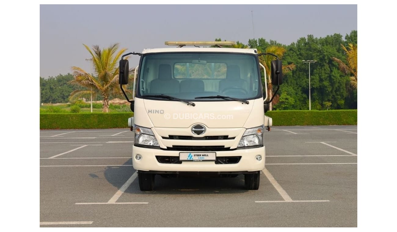 Hino 300 Series - 916 Recovery - Tow Truck | M/T Diesel 4.0L - GCC Specs - Buy it Now