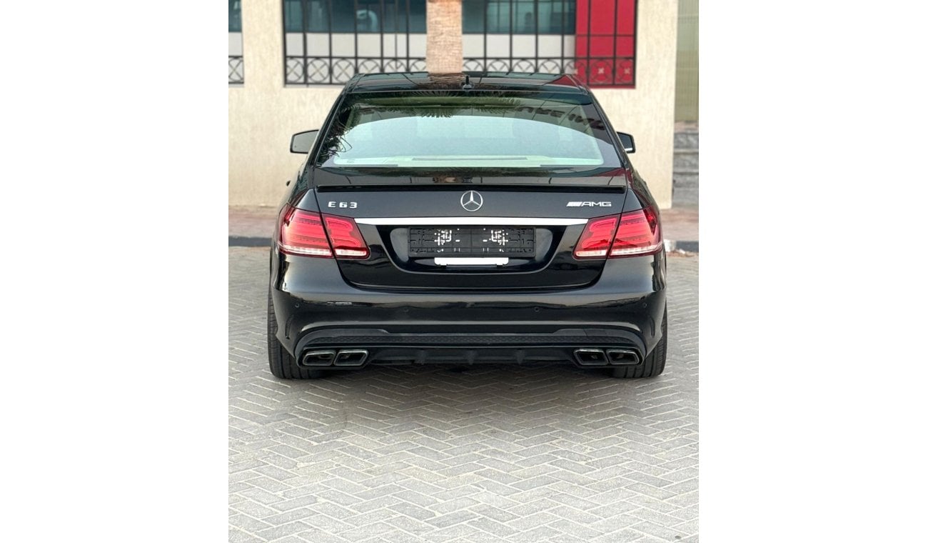 Mercedes-Benz E 63 AMG