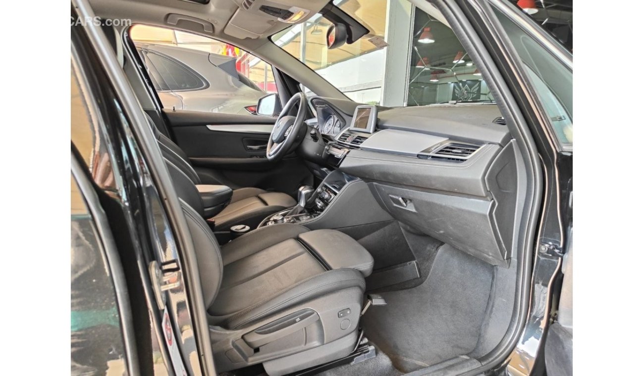 BMW 218i Active Tourer AED 2,100 P.M | 2015 BMW 218i TOURER SPORT | FULL PANORAMIC VIEW | LEATHER | GCC | 1.5