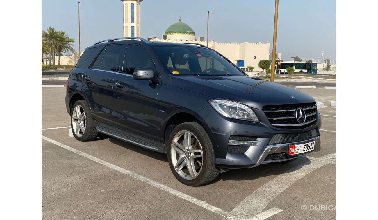 Mercedes-Benz ML 500 Std 4.7L