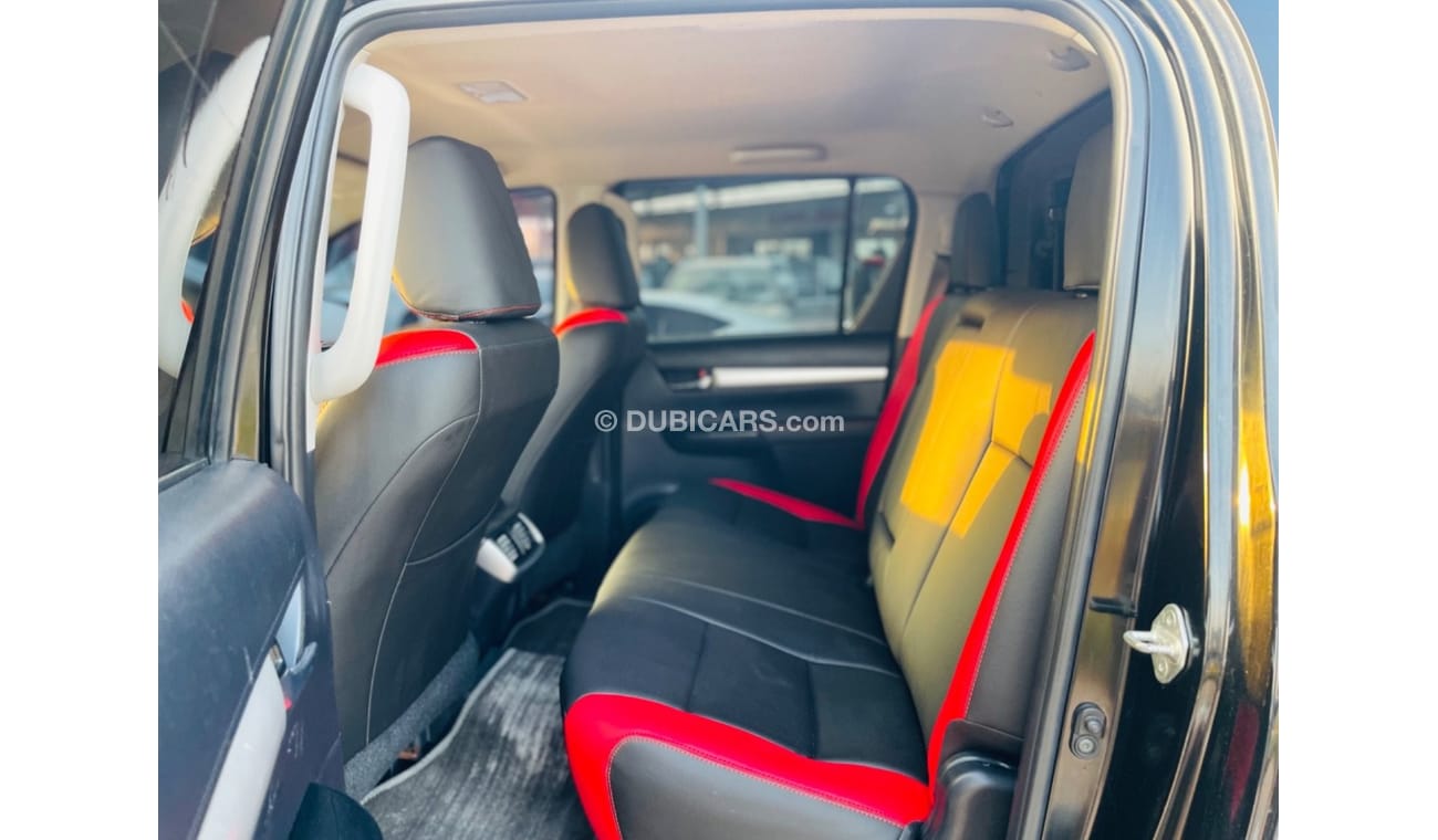 تويوتا هيلوكس Toyota Hilux pickup 2019 facelifted 2023 V4 2.8 Diesel Automatic left hand drive