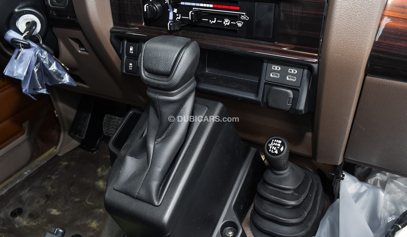 تويوتا لاند كروزر بيك آب 4.0L V6 Petrol Single Cabin A/T