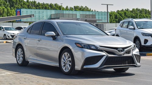 Toyota Camry SE 2.5L (204 HP)