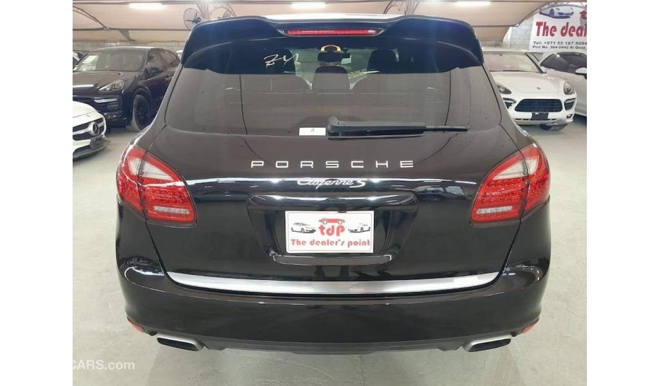 بورش كايان أس PORSCHE CAYENNE S 4.8L 2012, WITH LOW MILEAGE, SUNROOF AND MORE..