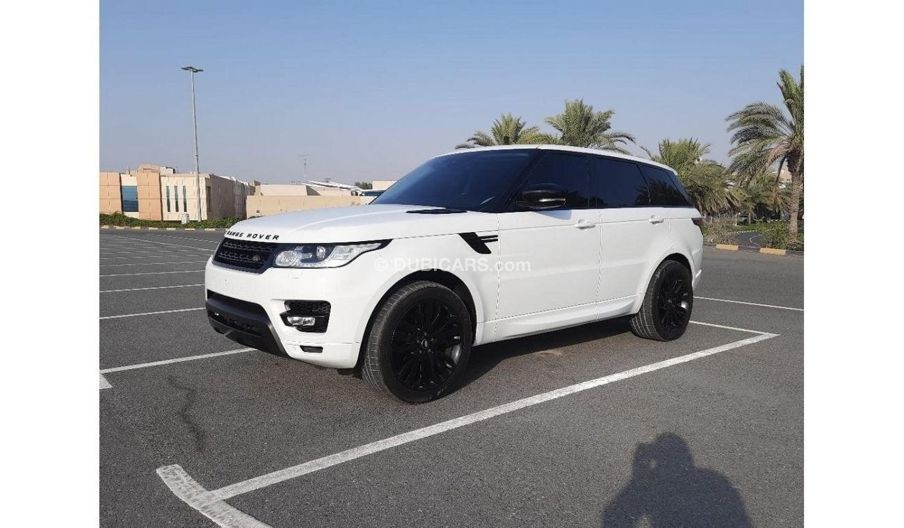 Land Rover Range Rover Sport 2015 GCC very clean car accident free full