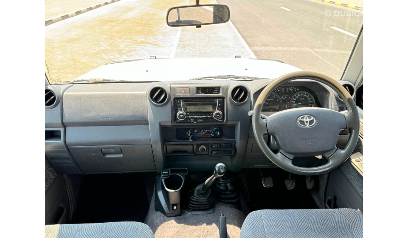 تويوتا لاند كروزر بيك آب Toyota Land Cruiser pickup 2017 RHD v8 Diesel