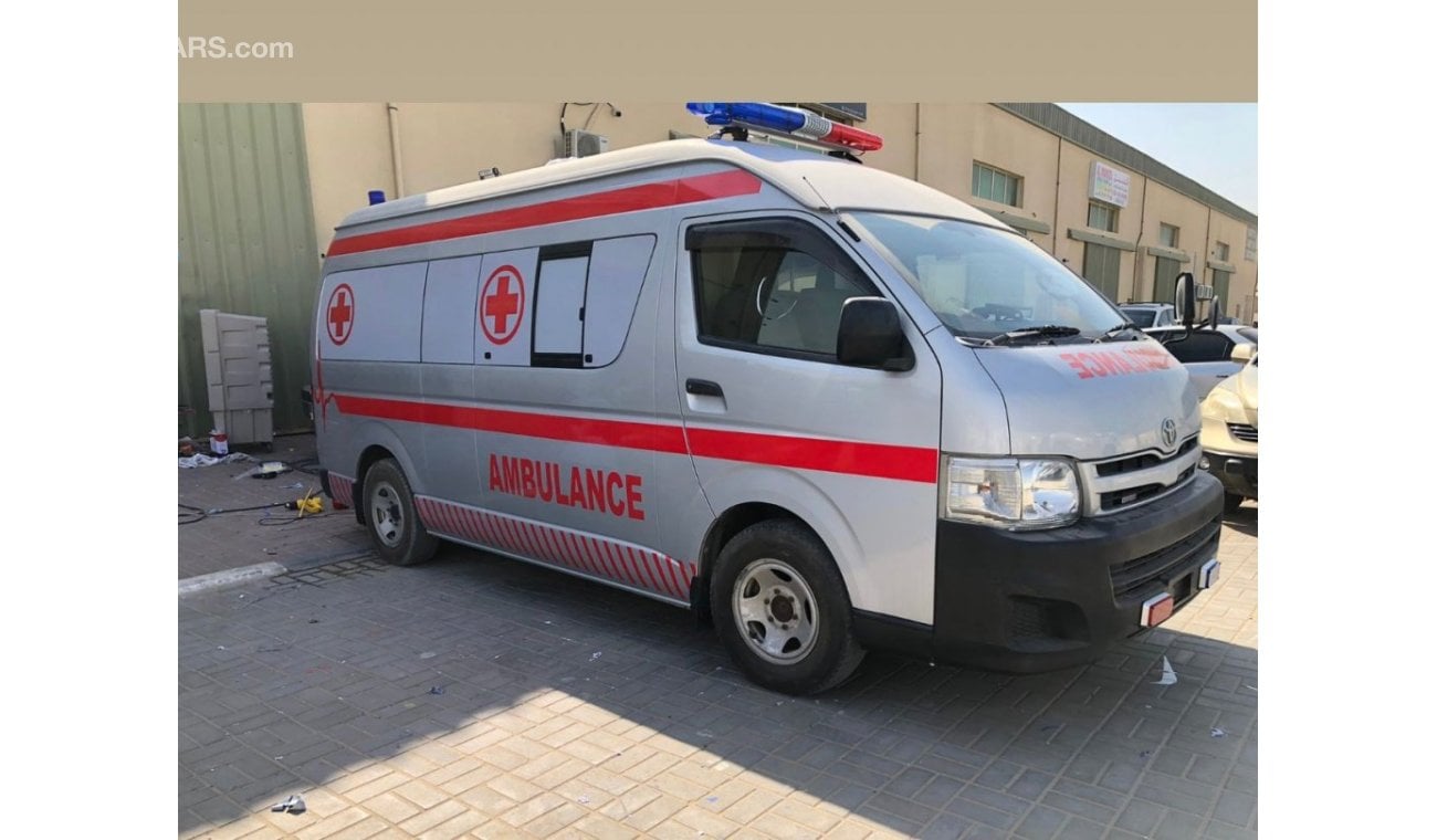 تويوتا هاياس 2023 TOYOTA HIACE Ambulance 2.8L Diesel Zero KM