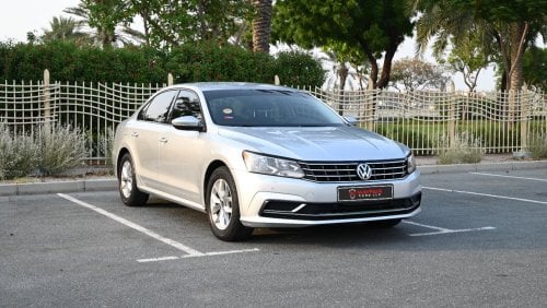 فولكس واجن باسات 0% DP - APPLE CARPLAY - VOLKSWAGEN PASSAT COMFORTLINE - AGENCY SERVICE - LOW MILEAGE - FIRST OWNER