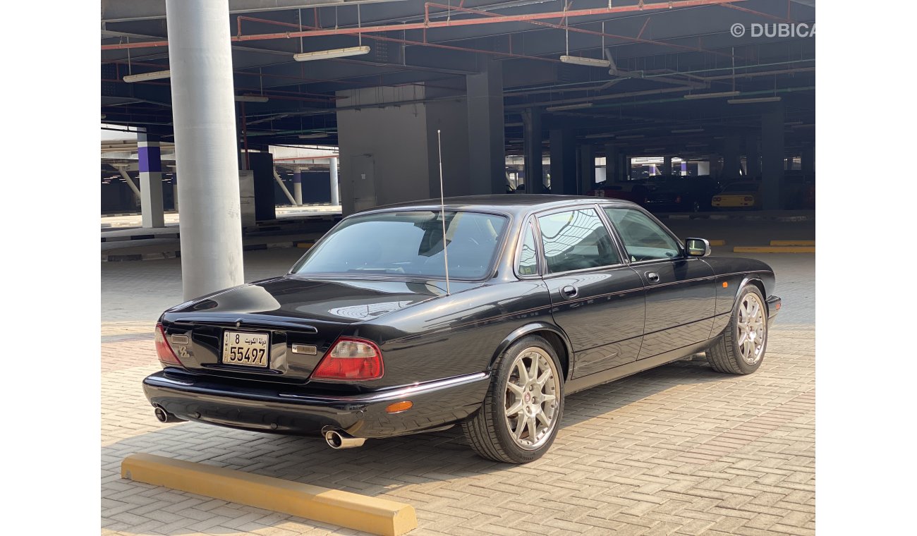 Jaguar XJ XJR 100 Limited Edition