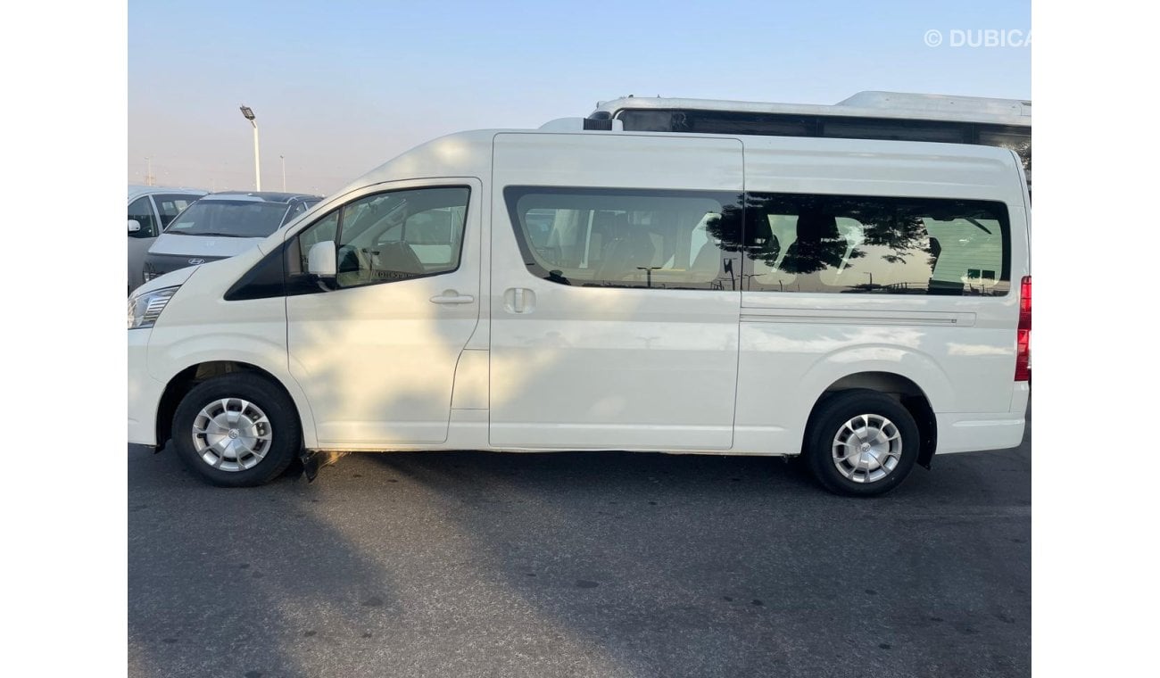 Toyota Hiace DLS -High Roof Commuter English