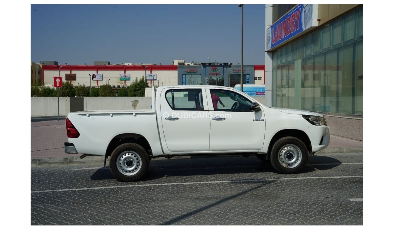 Toyota Hilux 2.4 DIESEL MODEL 2023 GCC FOR EXPORT ( POWER WINDOWS )