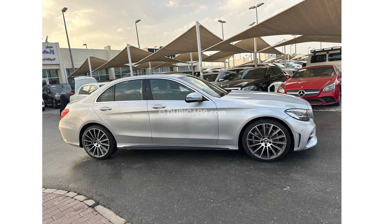 مرسيدس بنز C 300 Mercedes C300 _American_2020_Excellent Condition _Full option