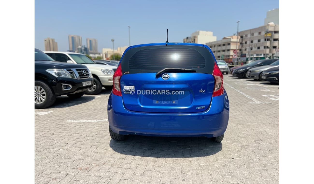 نيسان نوت Hatchback