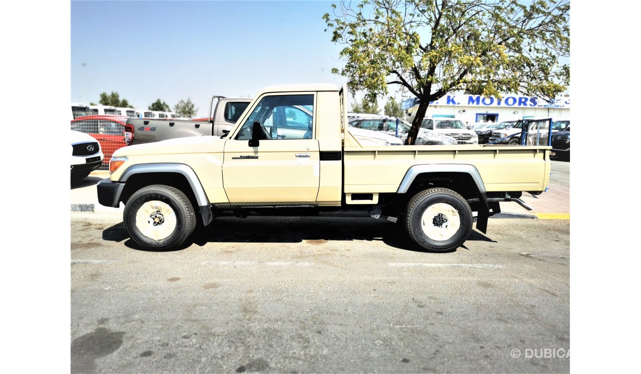 Toyota Land Cruiser Pick Up 4.2L,V6,DIESEL,SINGLE CABIN,ALLOY WHEELS,OVER FENDER,POWER WINDOW,MT