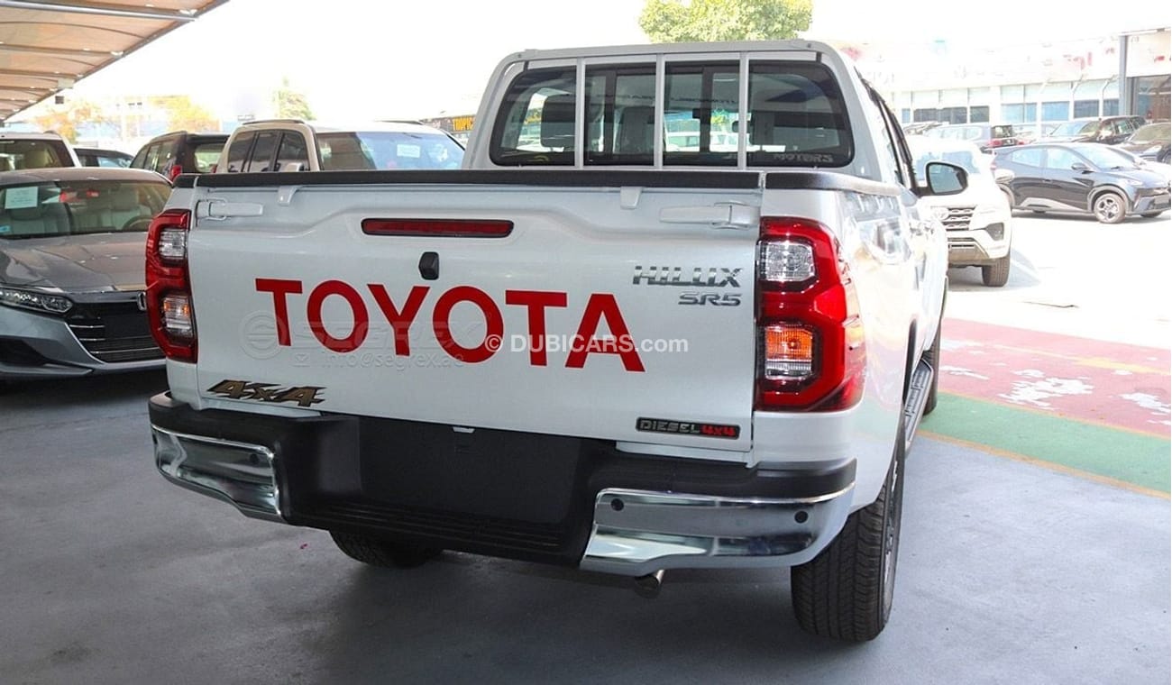 Toyota Hilux DC 2.4L Diesel, 4WD 6A/T FOR EXPORT