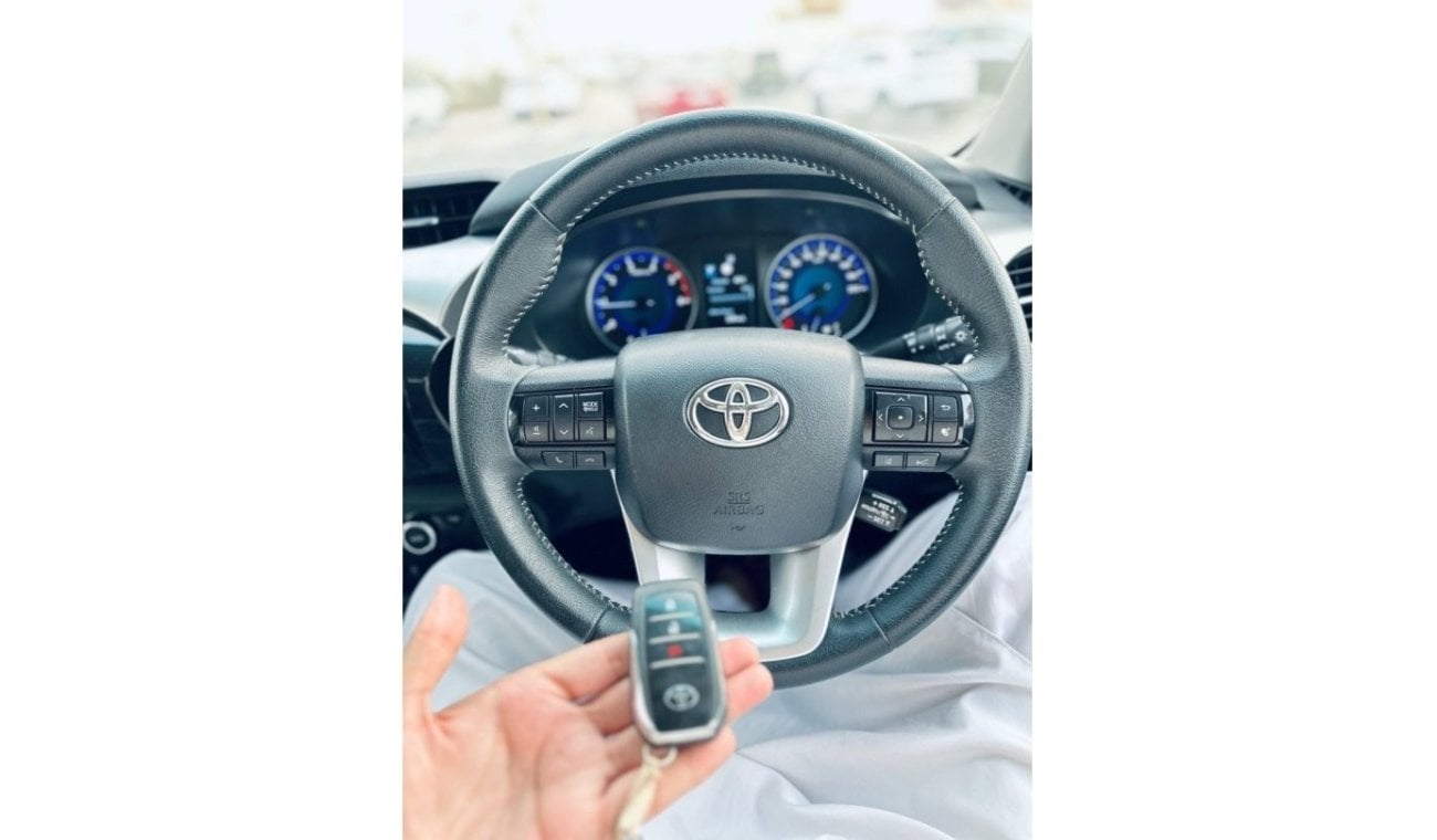 Toyota Hilux SR5 2019 RHD Diesel Full Options Leather Seats Power Seats