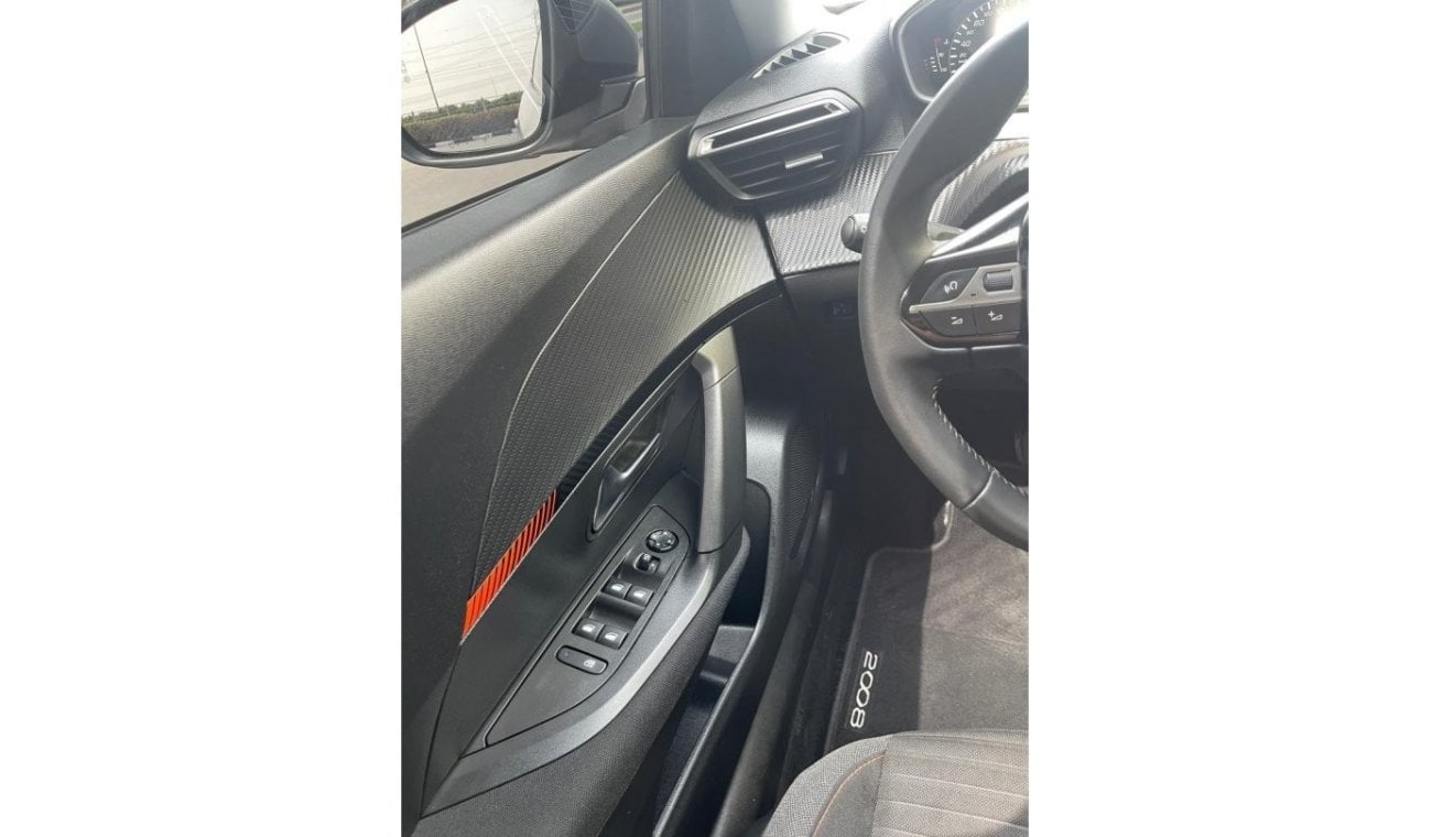 بيجو 2008 Peugeot 2008 1.6L 2022 Model GCC