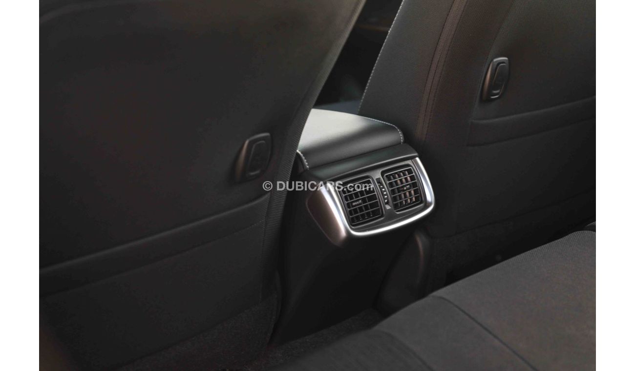 تويوتا هيلوكس 2023 Toyota Hilux 4x4 DC 2.4 HI SR5 - Grey Mettalic inside Black | Export Only