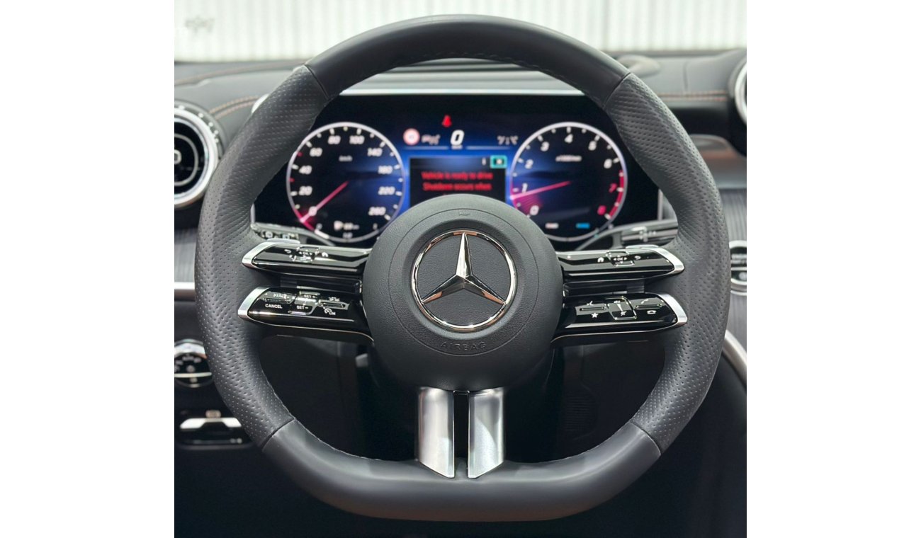 مرسيدس بنز GLC 200 *New Model* 2023 Mercedes Benz GLC200 AMG 4MATIC, 2028 Mercedes Warranty, Fully Loaded, Low Kms, GCC