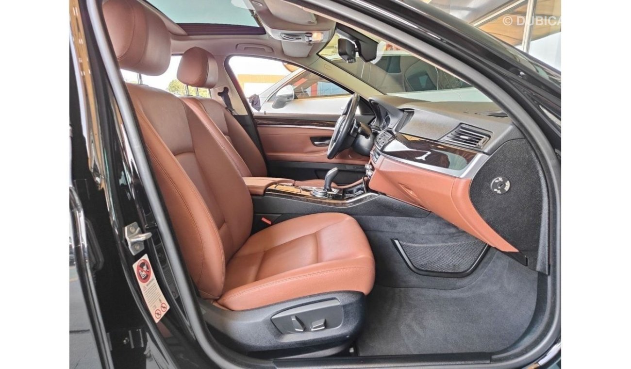 بي أم دبليو 528i AED 2,500 P.M | 2015 BMW 5 SERIES  528I EXCLUSIVE | GCC