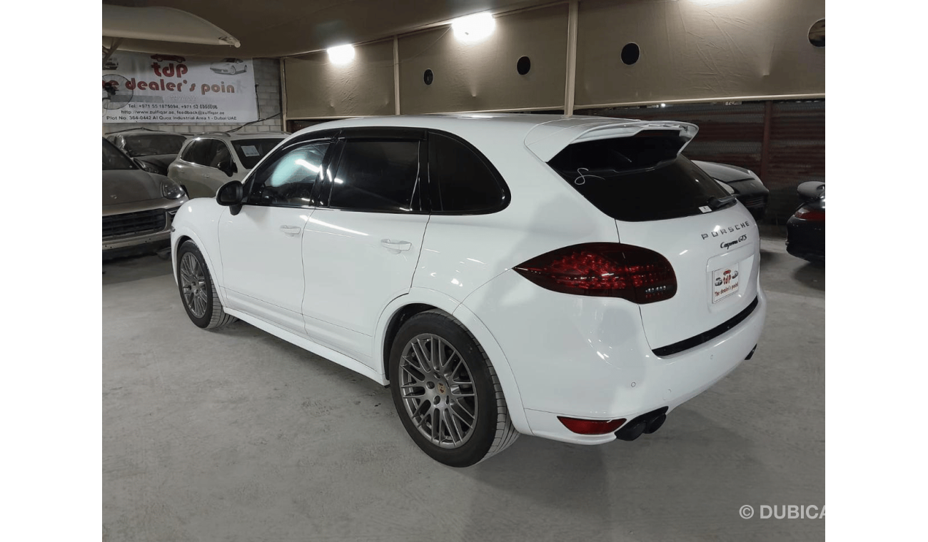 Porsche Cayenne GTS PORSCHE CAYENNE GTS 4.8L 2014, WITH PANORAMIC ROOF, PADDLE SHIFTER, GTS INTERIOR PACKAGE AND MORE..