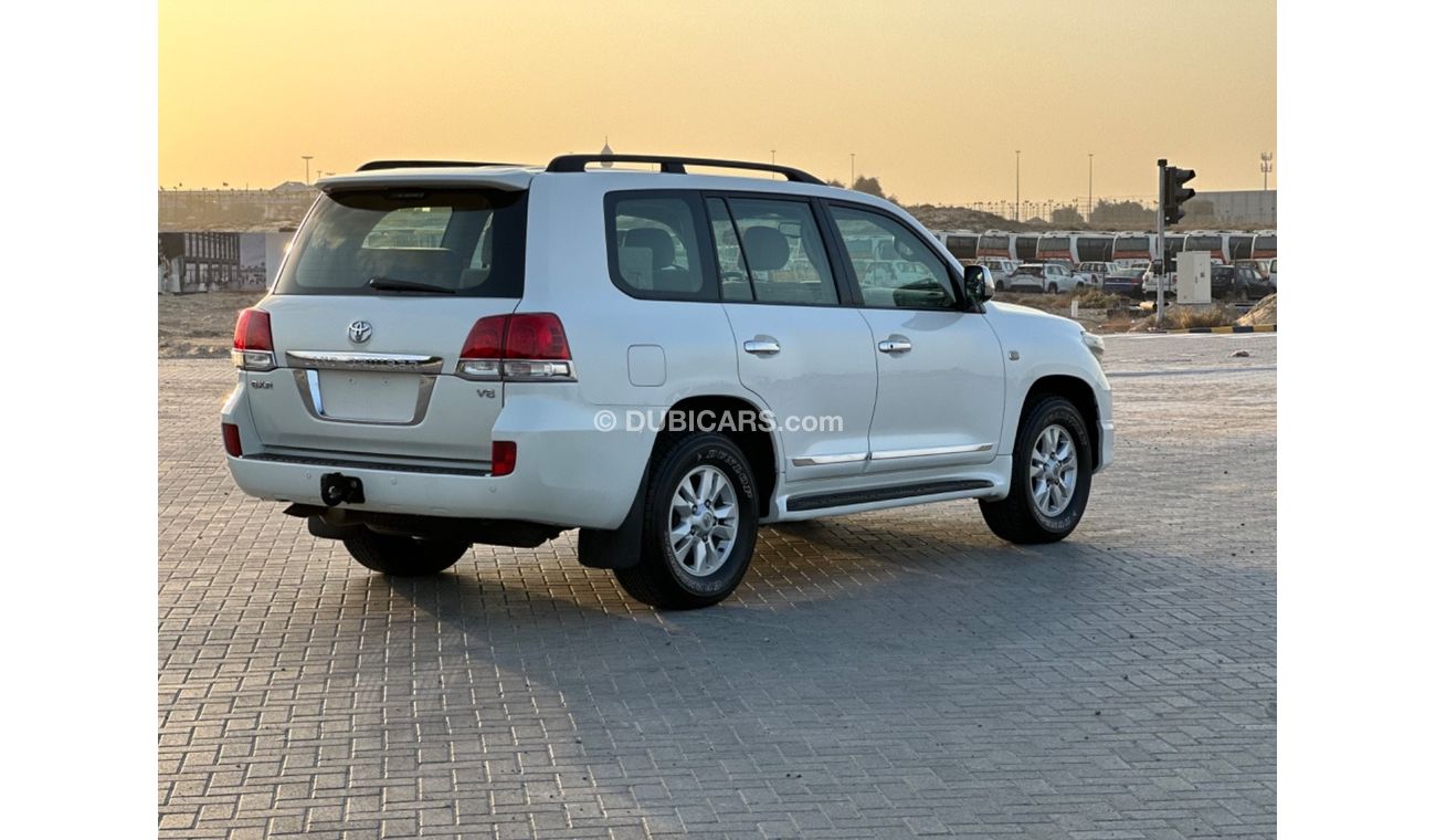 Toyota Land Cruiser MODEL 2010 GCC CAR PERFECT FULL OPTION SUN ROOF