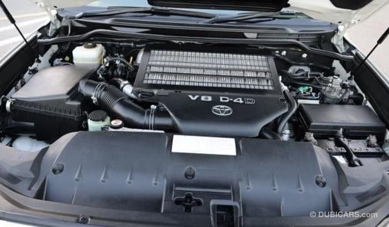 تويوتا لاند كروزر 2018 TOYOTA LAND CRUISER VX LIMITED V8 TURBO