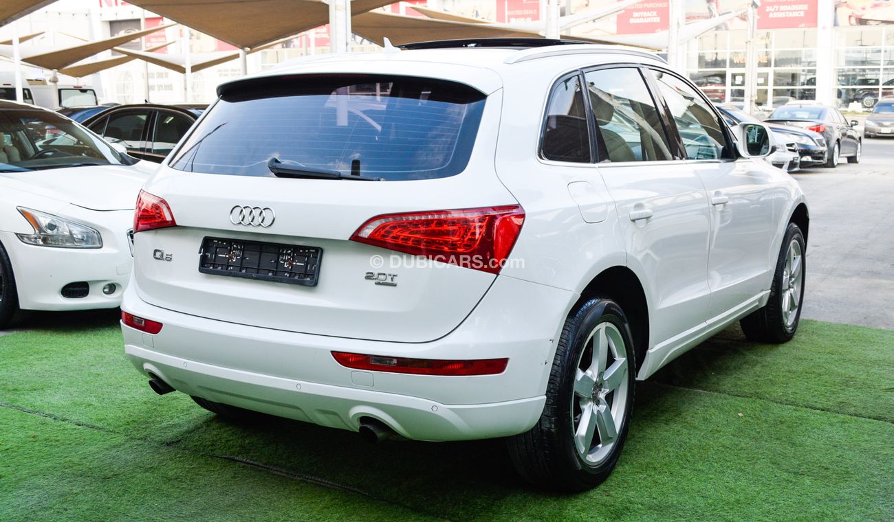 Audi Q5 Audi Q5 model 2009, GCC, panorama, white color, inside beige leather hatch, rear spoiler, sensors, c