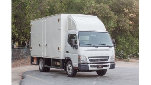 Mitsubishi Canter 2021 | MITSUBISHI CANTER | DRY BOX REAR LIFT | M02516