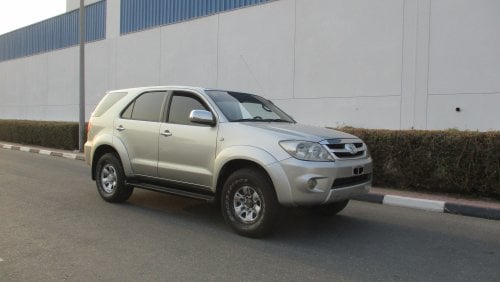 Toyota Fortuner 2.7 gulf 2006 full automatic 4 cylinder 4x4