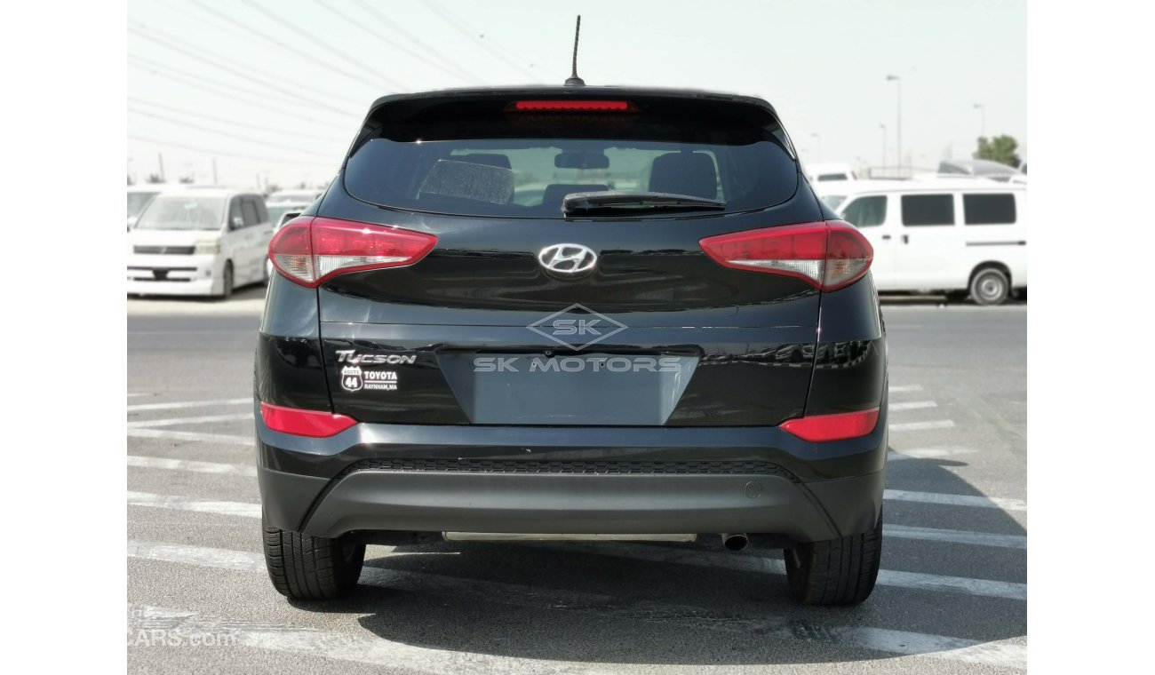 Hyundai Tucson 2.0L, 17" Rim, DRL LED Headlights, Fog Light, Drive Mode, DVD, Rear Camera, Dual Airbags (LOT # 782)