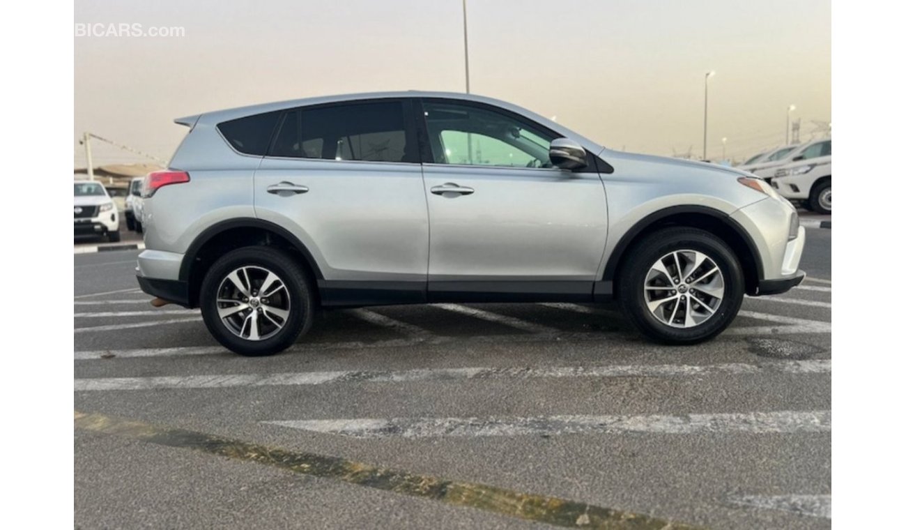 تويوتا راف ٤ Toyota Rav4 2018 XLE leather seats sunroof specs American left hand drive